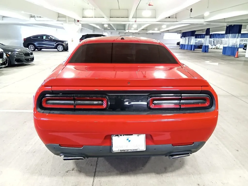 Used 2016 Torred Clearcoat Dodge R/T image 6