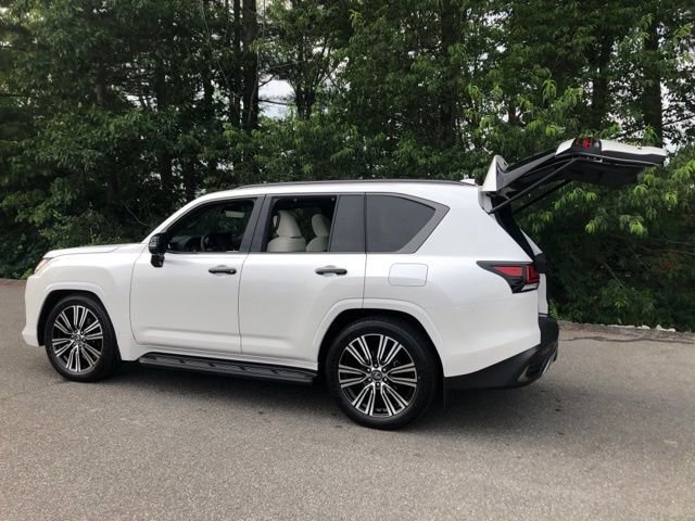 New 2026 Eminent White Pearl Lexus  600 LUXURY image 14