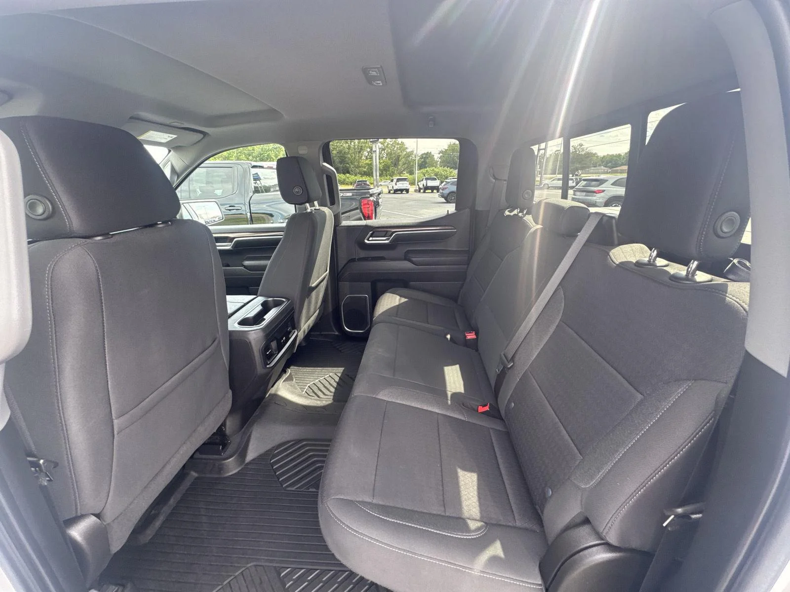 Used 2023 Summit White Chevrolet LT image 10