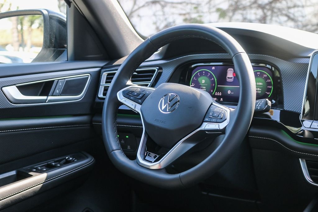 2026 Volkswagen Atlas Cross Sport SEL R-LINE - Photo 16