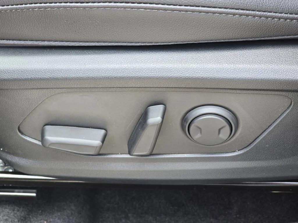 New 2026 Gray Hyundai SEL Plus image 17