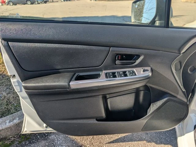 Used 2016 White Subaru 2.0i image 7