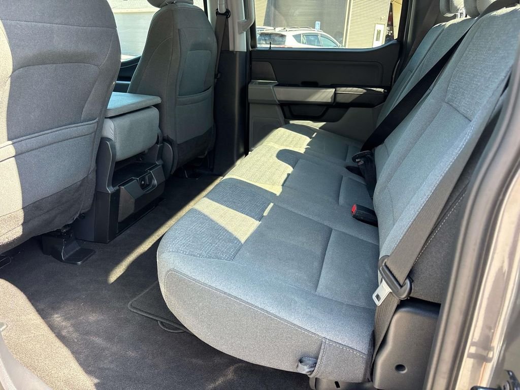 Used 2025 Gray Ford XLT image 13