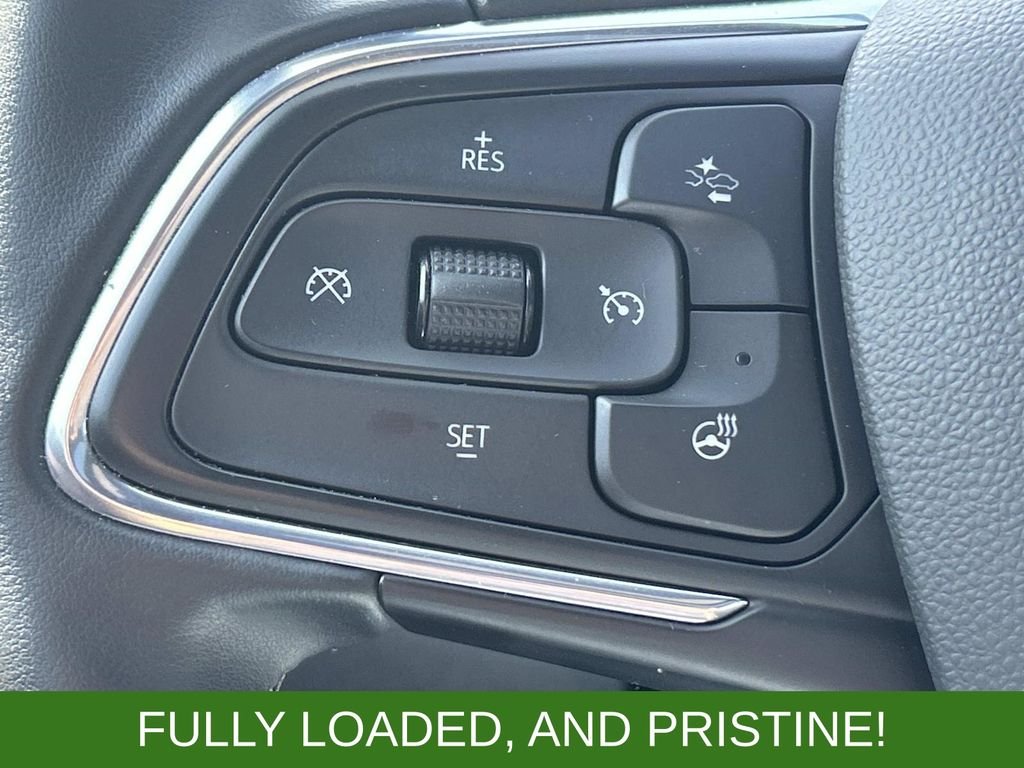 Used 2024  Buick Avenir image 25