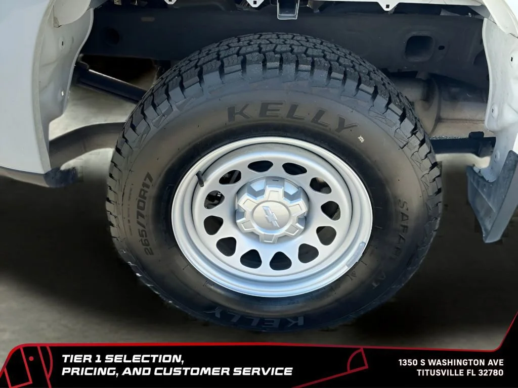 Used 2023 Summit White Chevrolet WT image 14