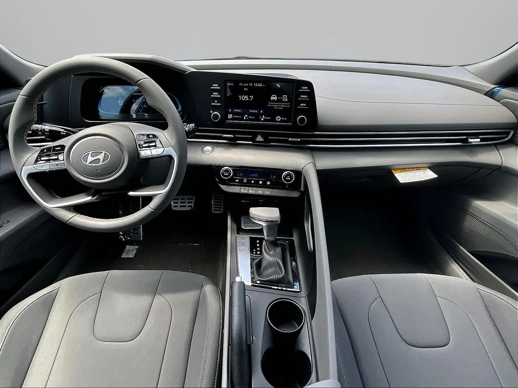 New 2026 White Hyundai SEL Sport image 5