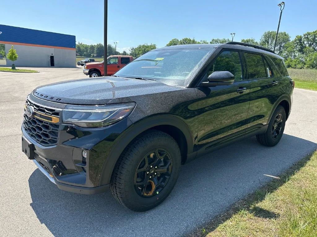 New 2026 Black Ford Tremor image 4