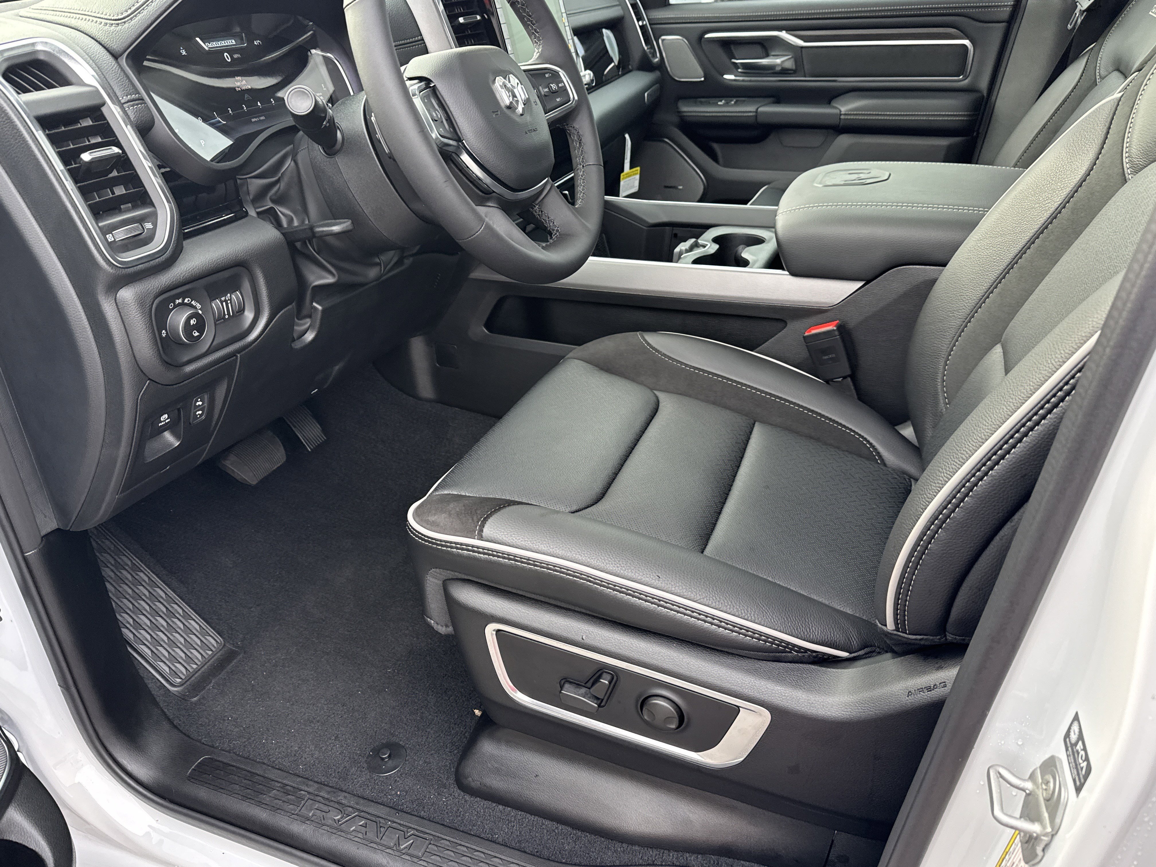 New 2026 Bright White Clear-Coat Exterior Paint RAM Laramie image 16