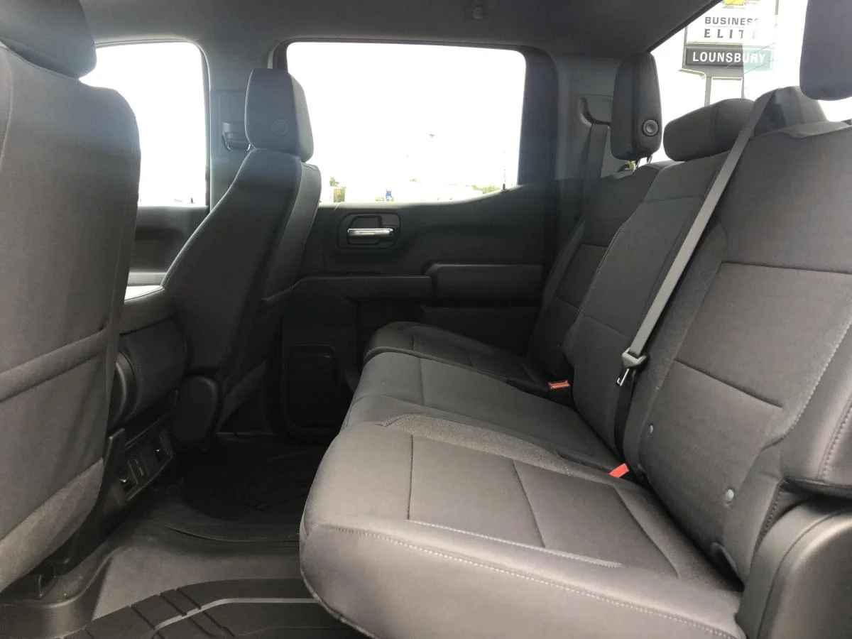 New 2026 White Chevrolet 4wd Crew Cab 147 image 9