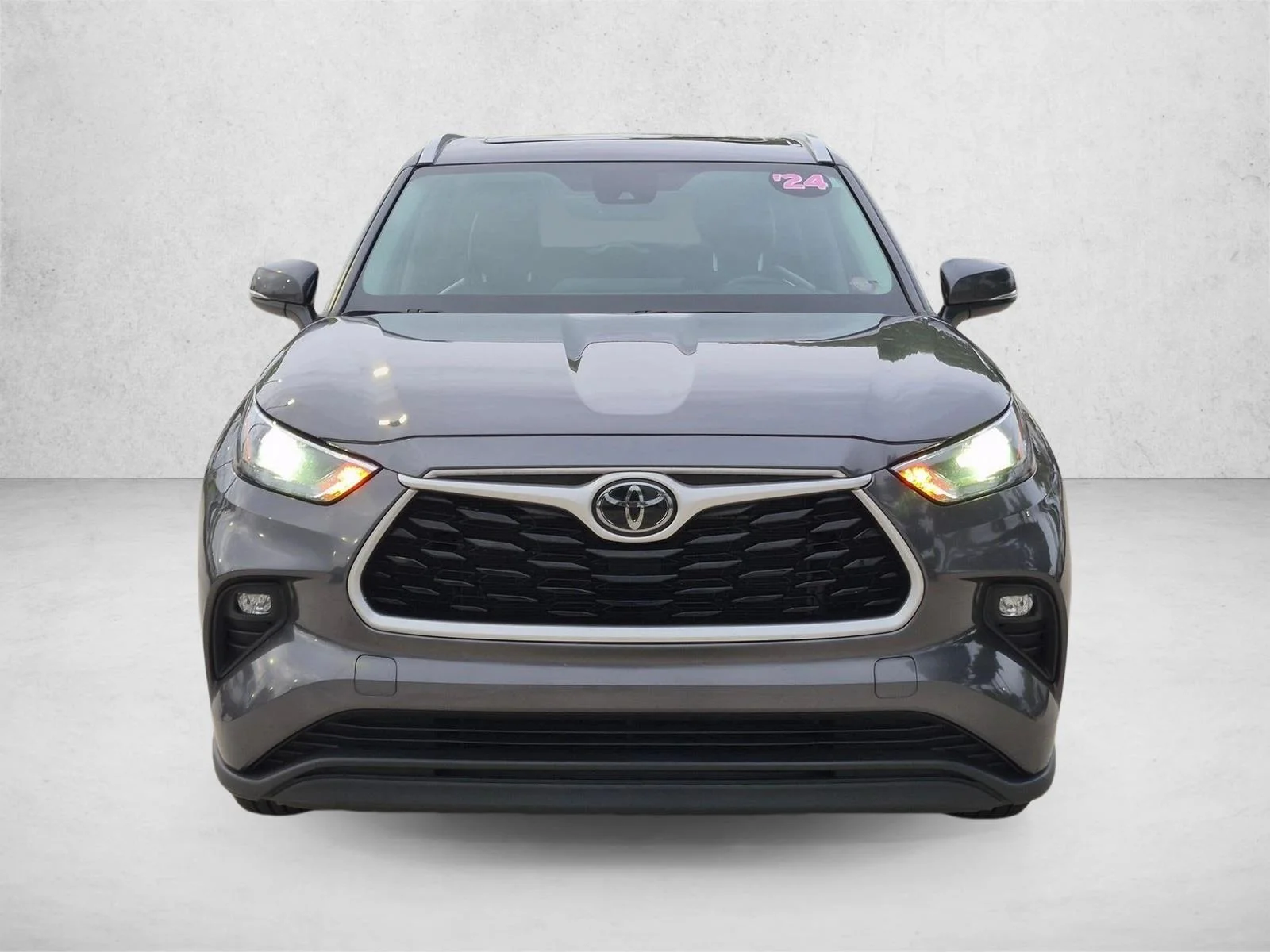 Used 2024 Magnetic Gray Metallic Toyota XLE image 2