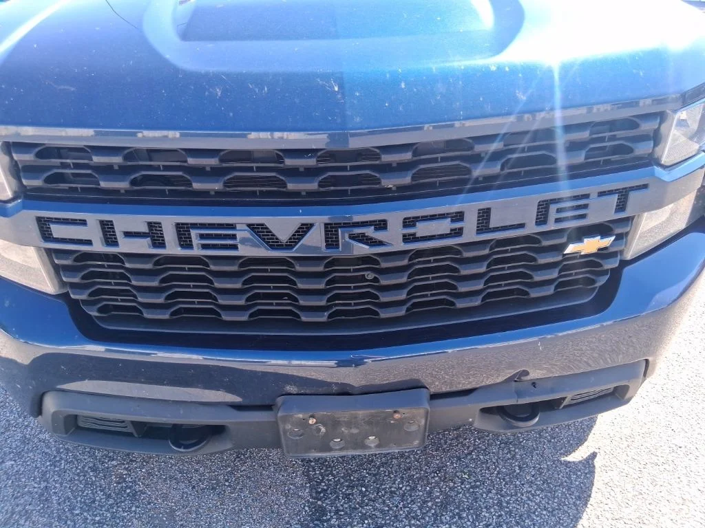 Used 2020 Blue Chevrolet Custom image 14