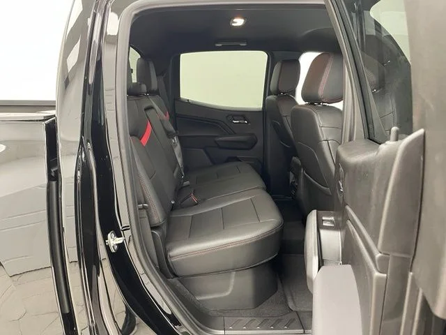 2026 Chevrolet Colorado Z71 - Photo 15
