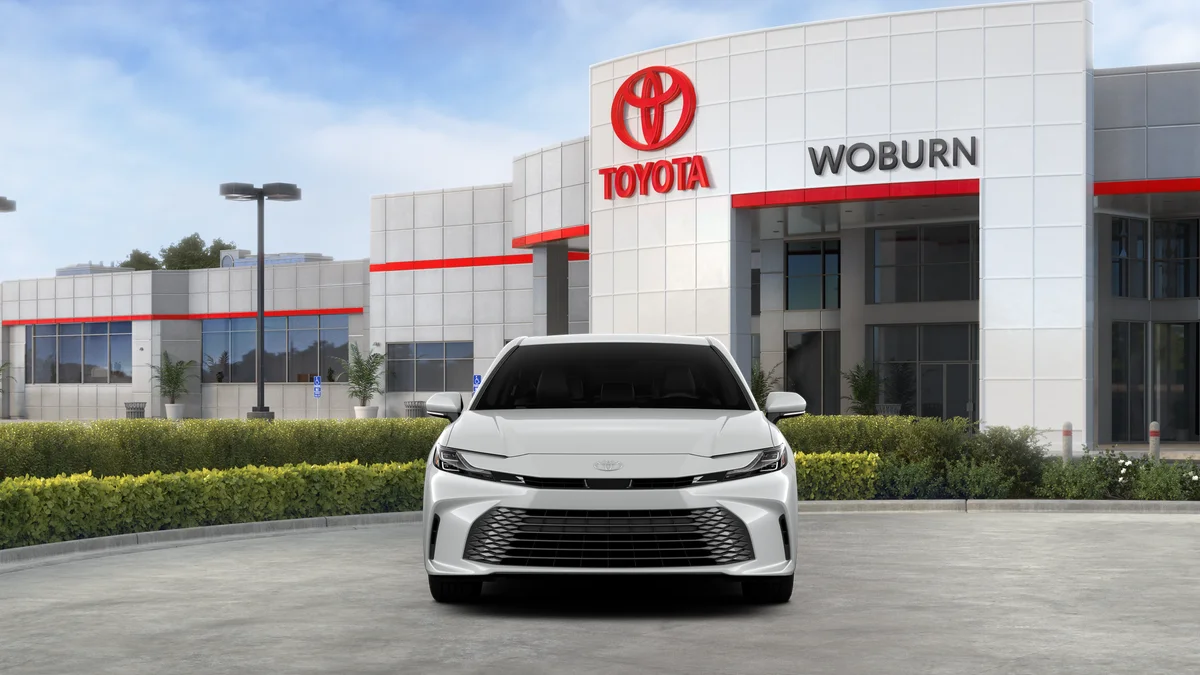 New 2026 Wind Chill Pearl Toyota XLE image 17