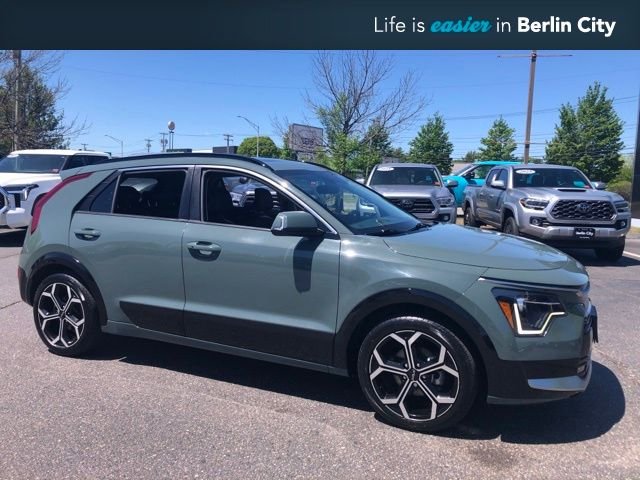 2023 Kia Niro EX Touring HEV's photo