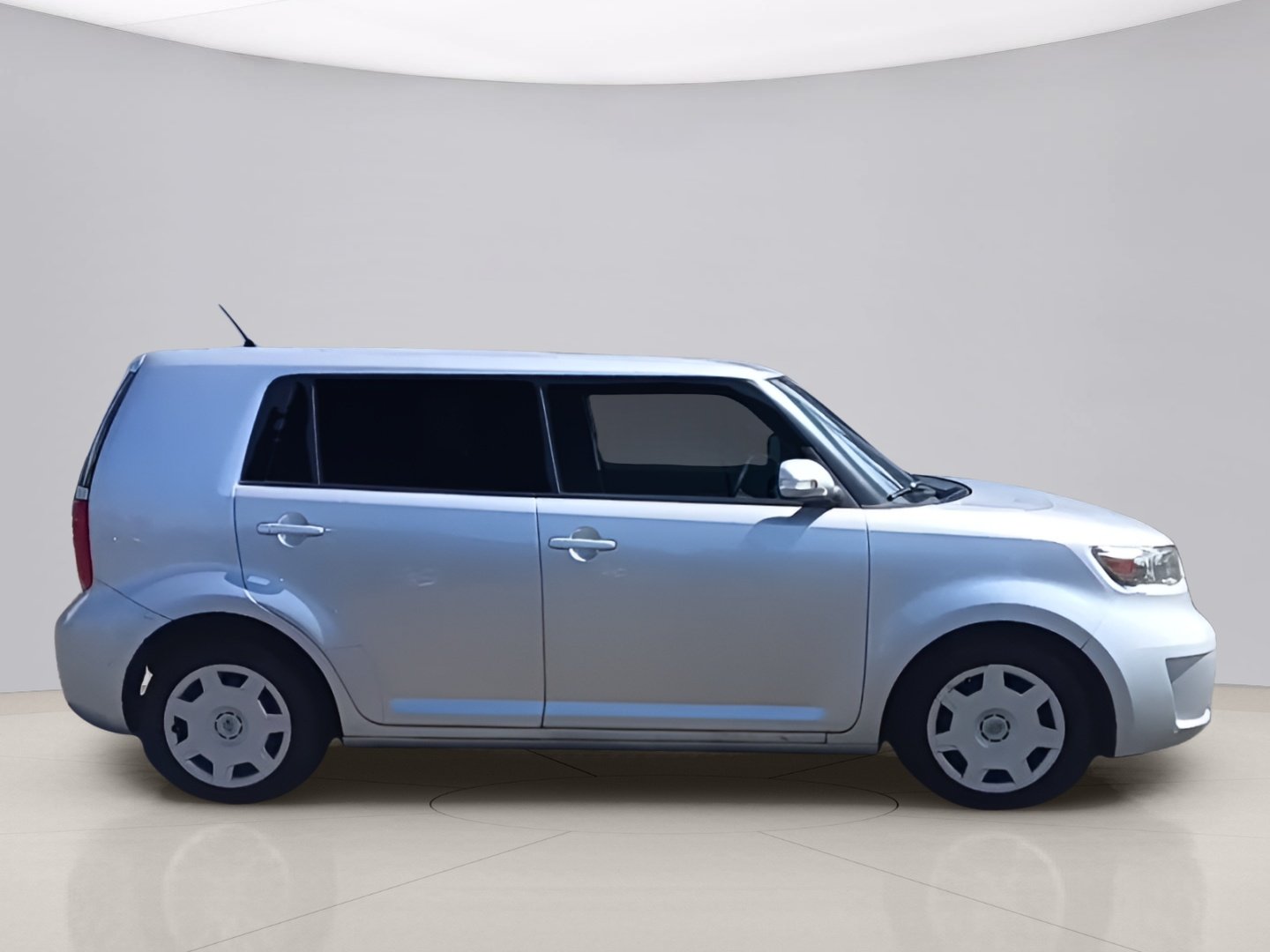 Used 2010 Silver Scion HATCHBACK image 6