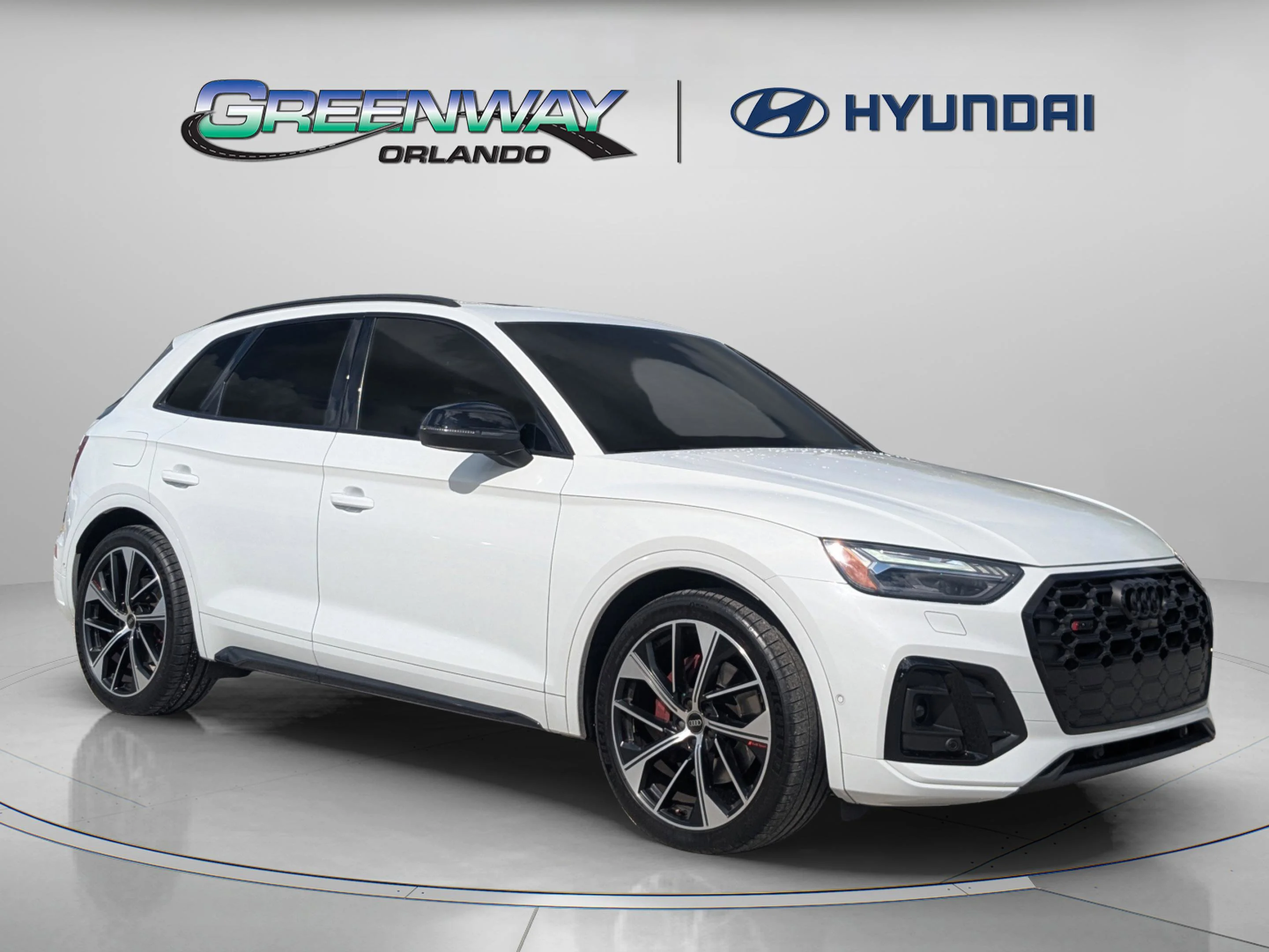 2021 Audi SQ5 Prestige's photo
