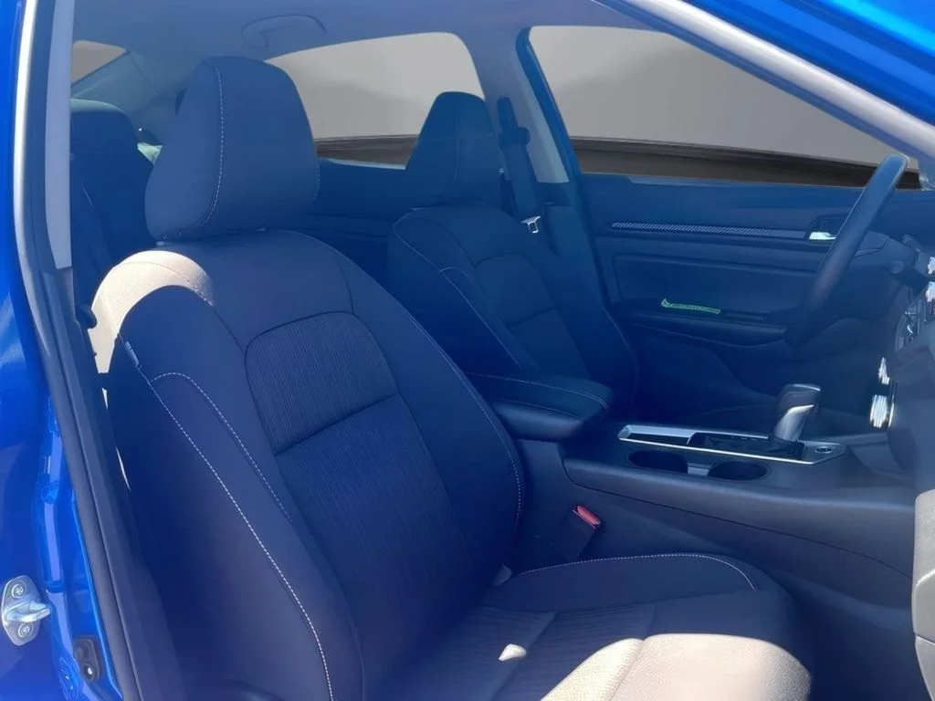 2025 Nissan Altima SV - Photo 23