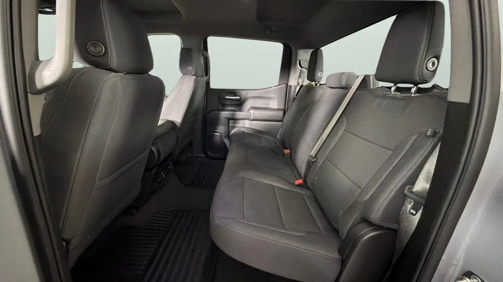 Used 2025 Slate Gray Metallic Chevrolet Custom image 25