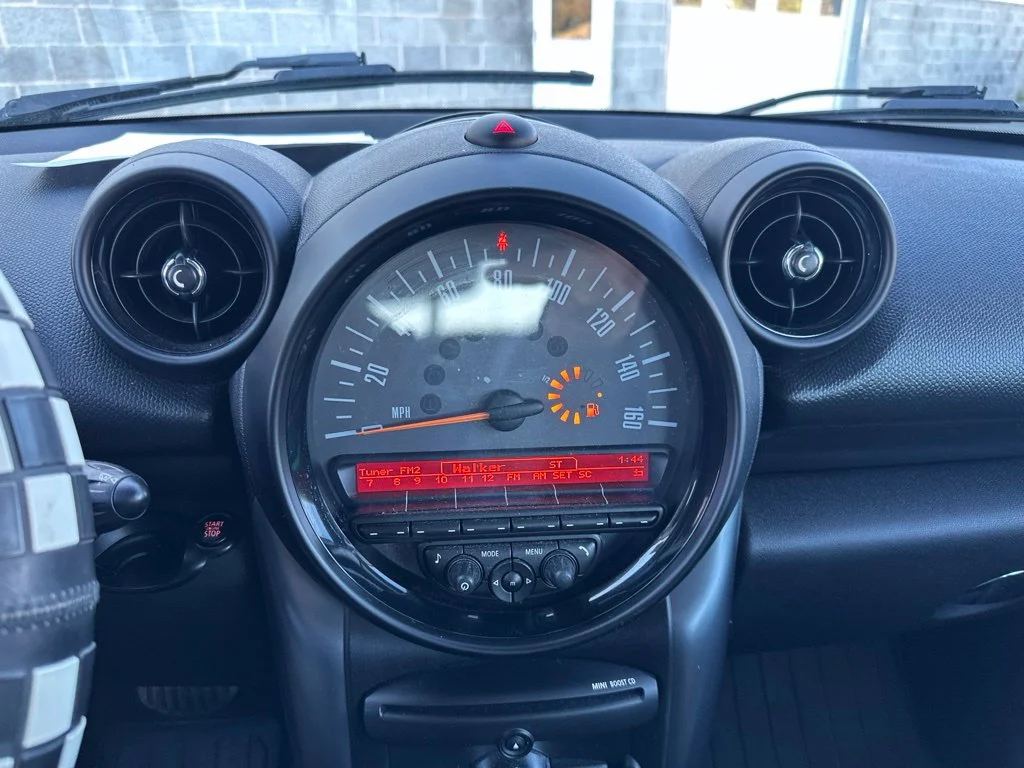 Used 2016 Light White MINI Base image 20