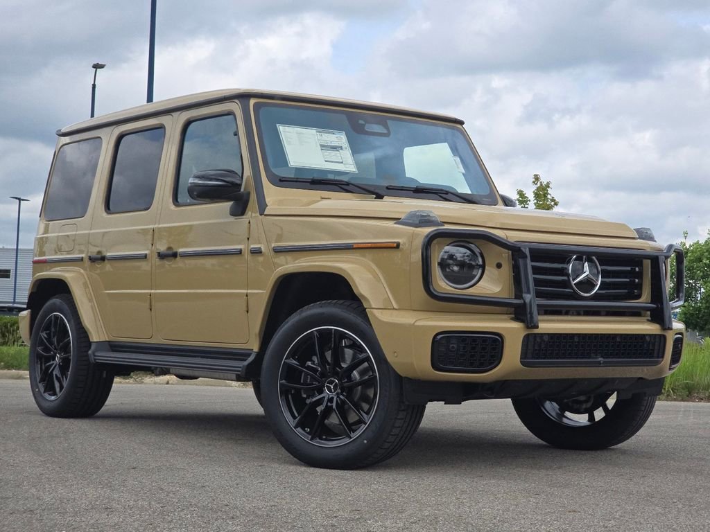 New 2026 MANUFAKTUR Desert Sand non-metallic Mercedes-Benz G 550 image 40