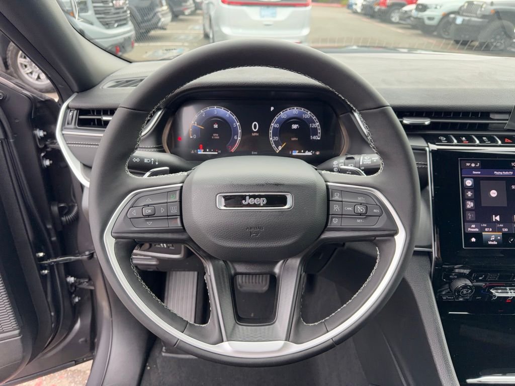 2025 Jeep Grand Cherokee Altitude - Photo 17