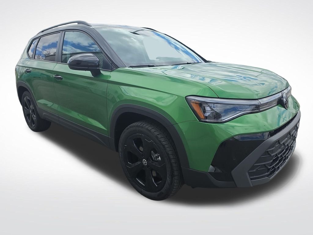 New 2026 Green Volkswagen 1.5T SE Black image 3