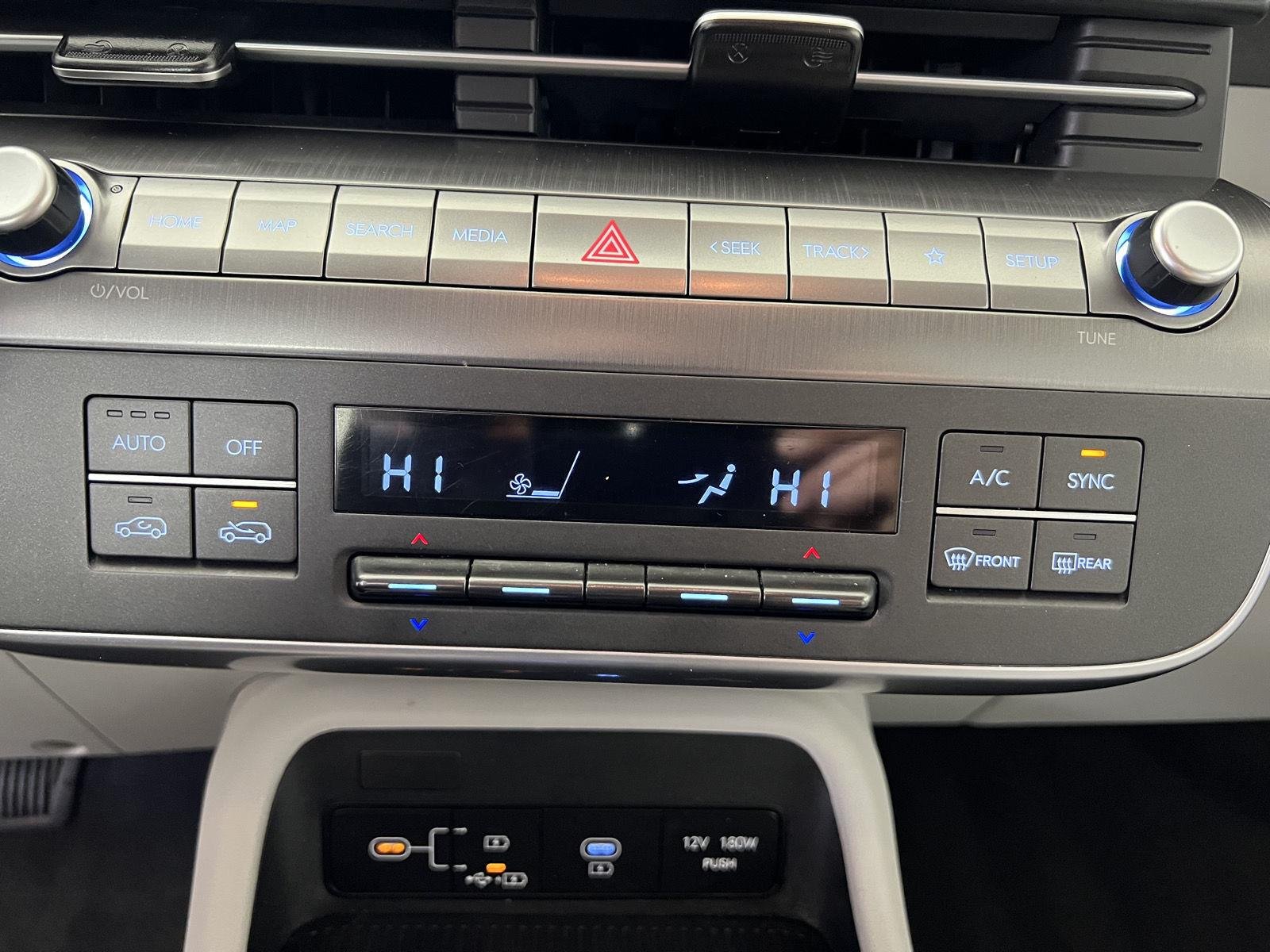 Used 2024 Mirage Green Hyundai SEL image 16