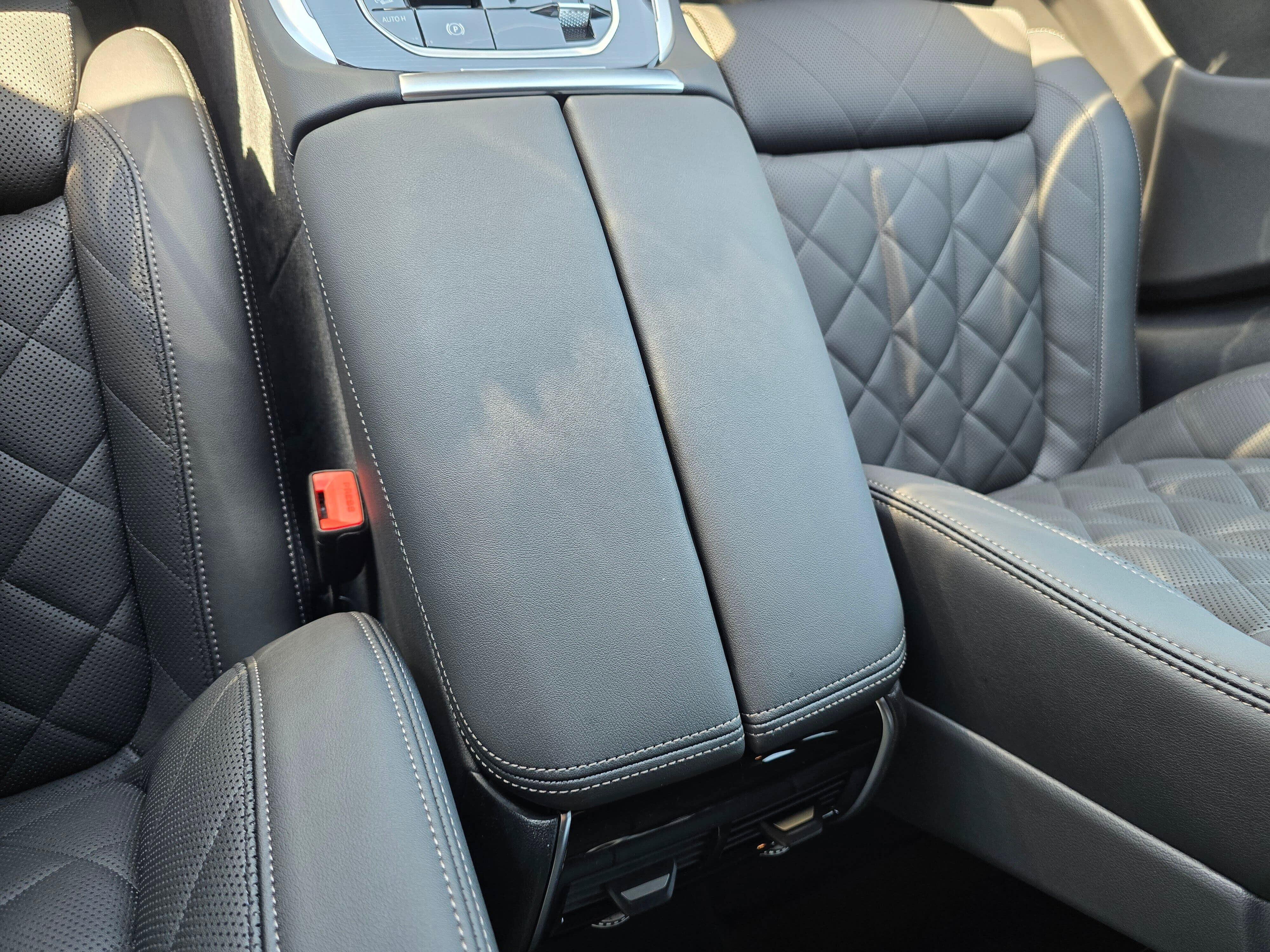 New 2026 Black Sapphire Metallic BMW xDrive40i image 23