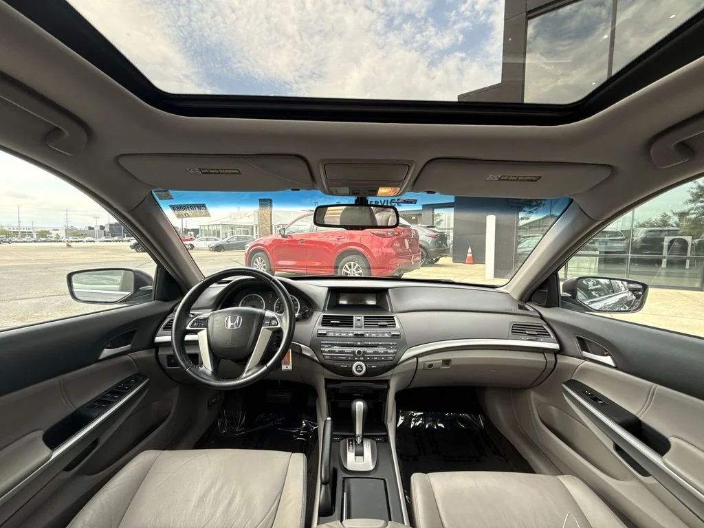 Used 2009 Gray Honda EX-L image 20