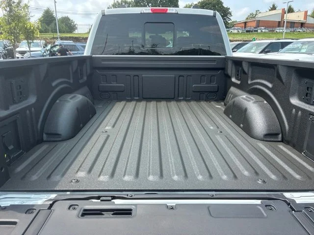 New 2026 Avalanche Ford Lariat® image 9