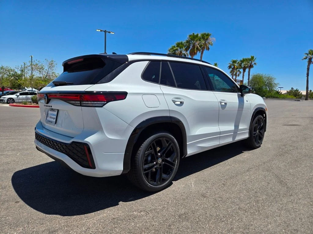 New 2026 White Volkswagen 2.0T SE R-Line Black image 4