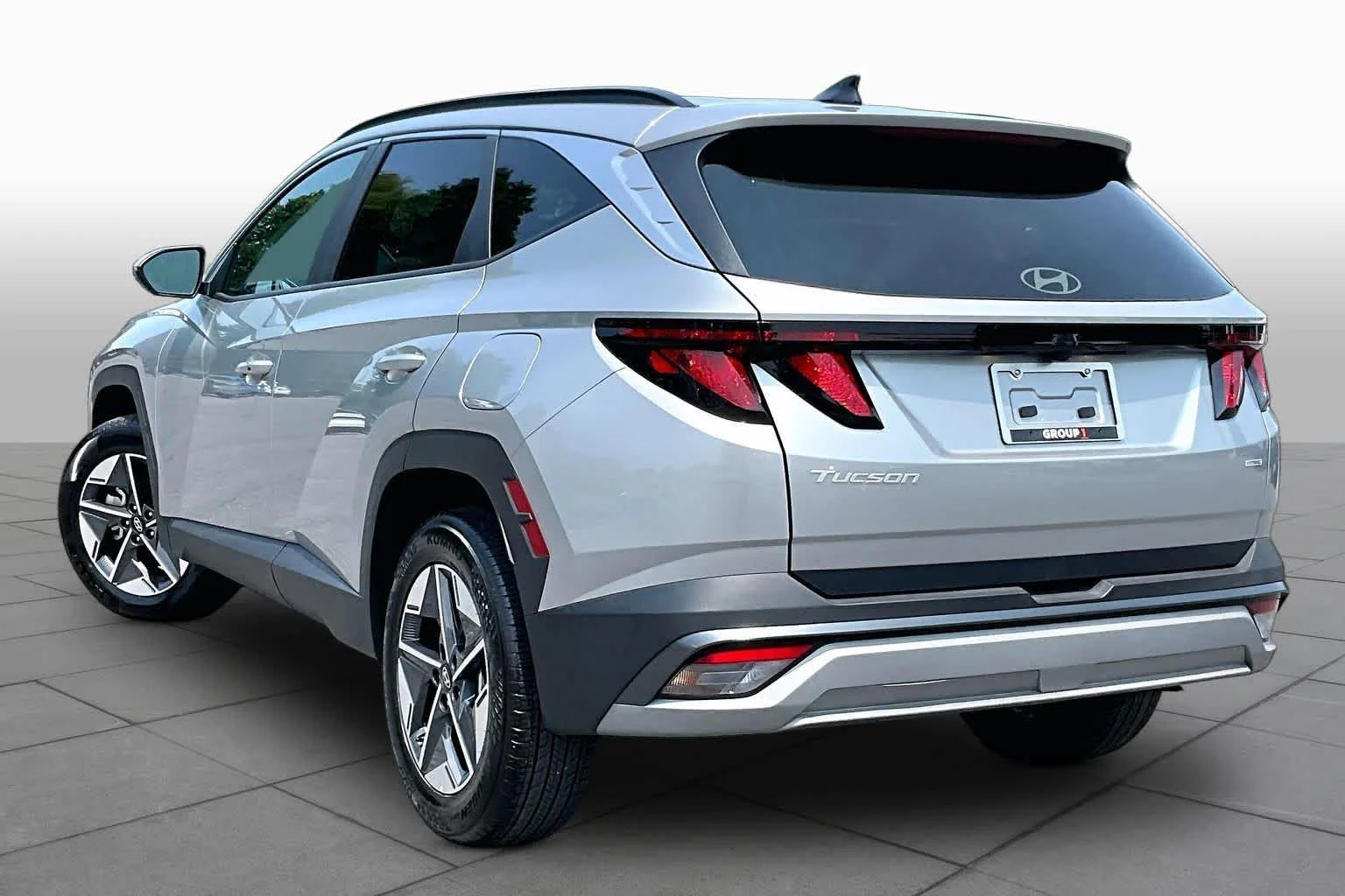 Used 2026 Shimmering Silver Hyundai SEL image 12