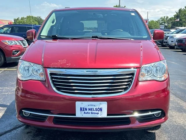 Used 2015 Red Chrysler Touring image 15