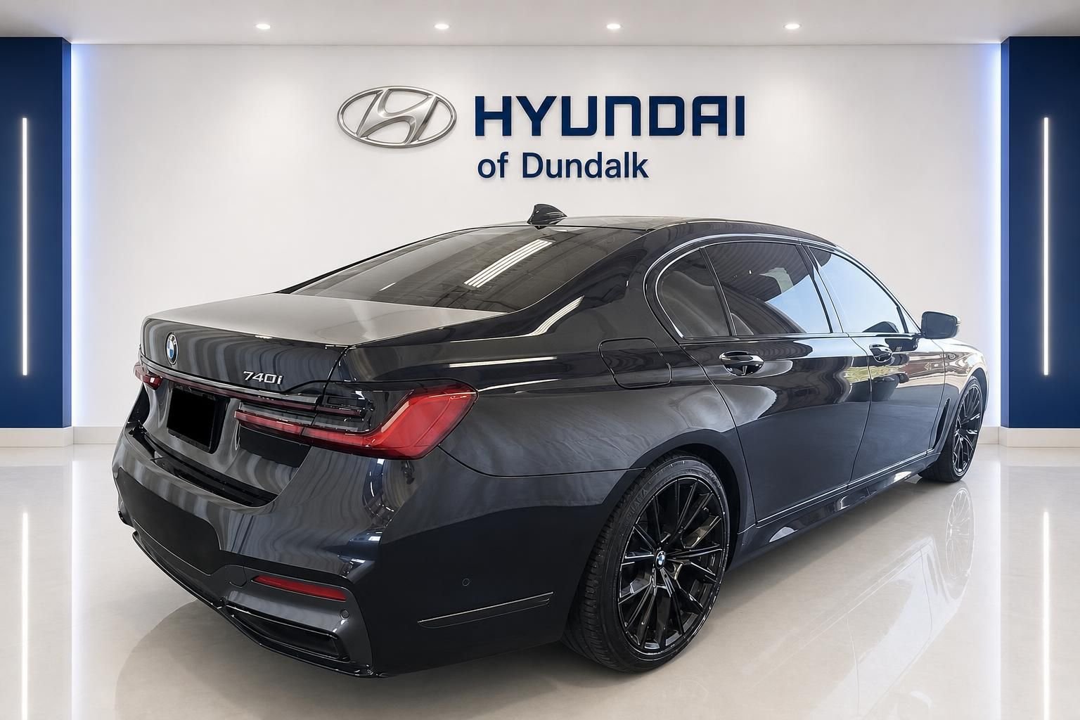 Used 2020 Black BMW 740i image 4