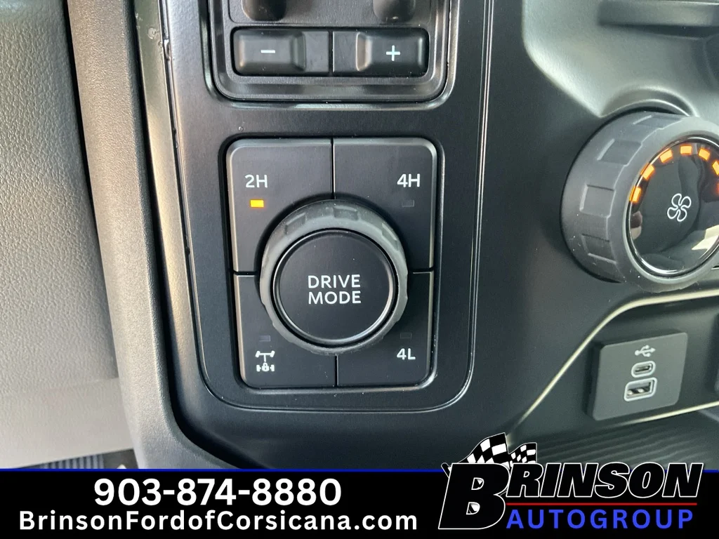 New 2026 Agate Black Metallic Ford XL image 13
