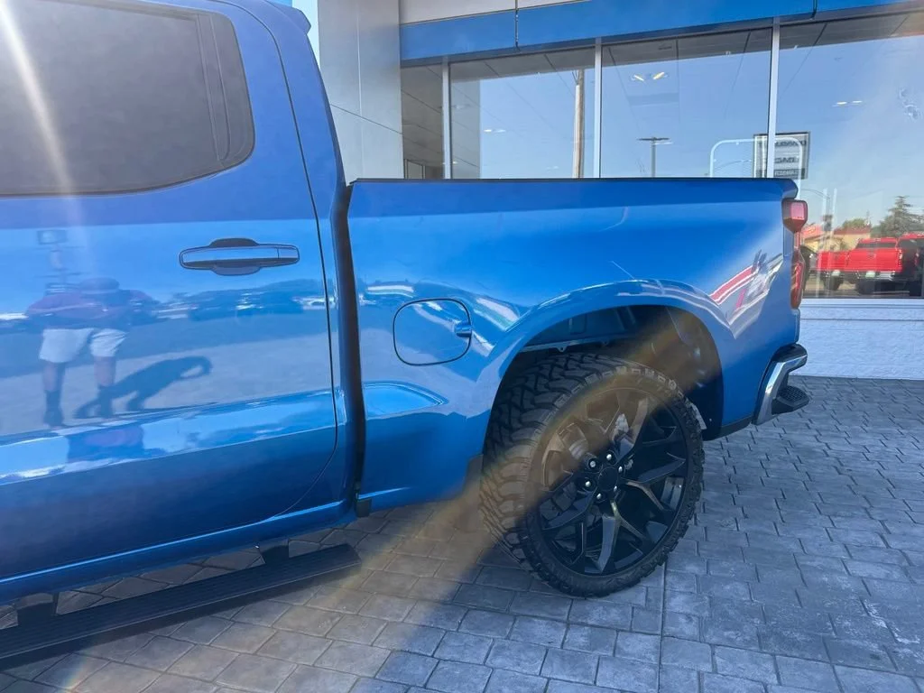 Used 2022 Glacier Blue Metallic Chevrolet LT image 8