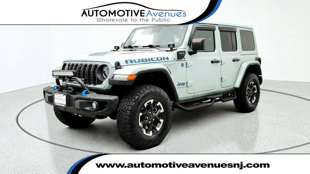 Used 2024 Earl Clearcoat Jeep Rubicon X 4xe w/ Nappa Leather, Rock-Trac & Off-Road Camera image 1