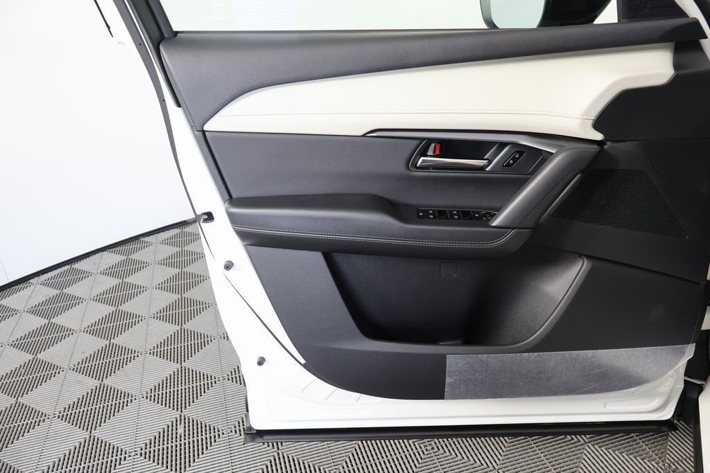 New 2026 Rhodium White Metallic Mazda 2.5 S Preferred AWD image 7