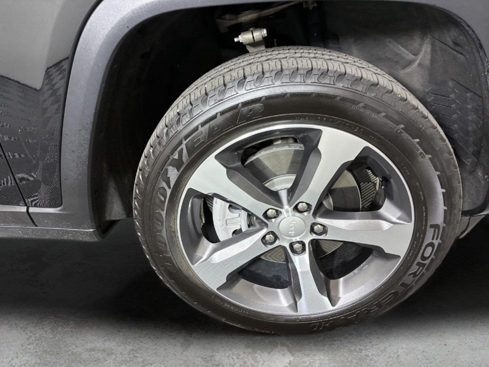 Used 2023 Diamond Black Crystal Pearlcoat Jeep 4xe image 14