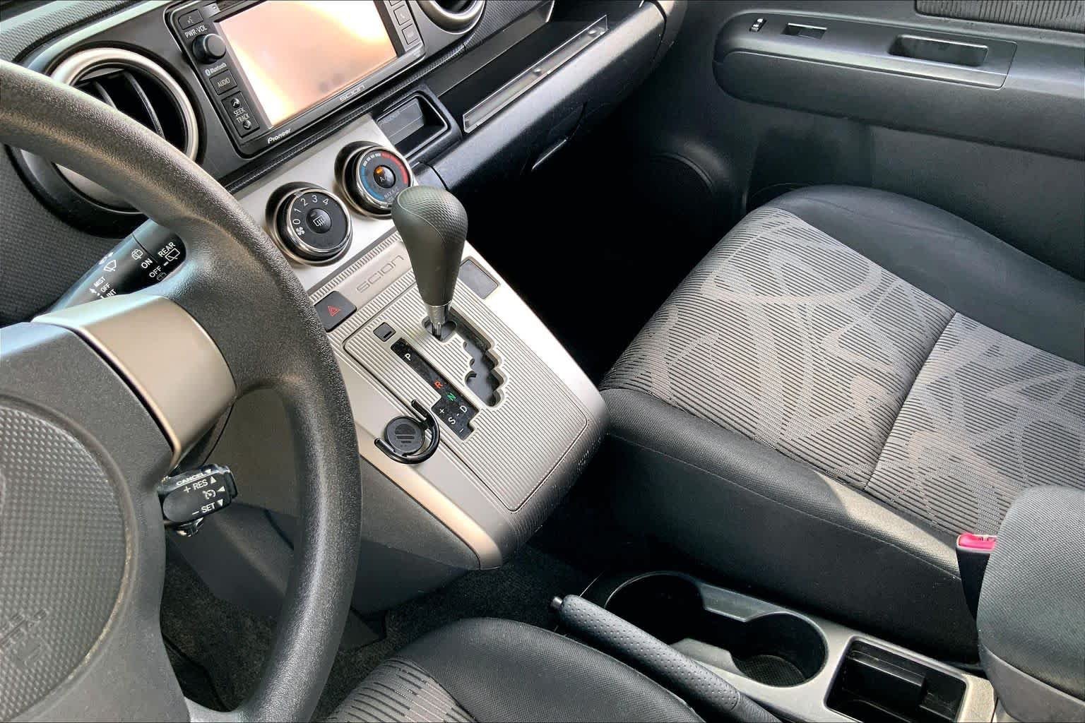 Used 2014 Classic Silver Metallic Scion  image 16