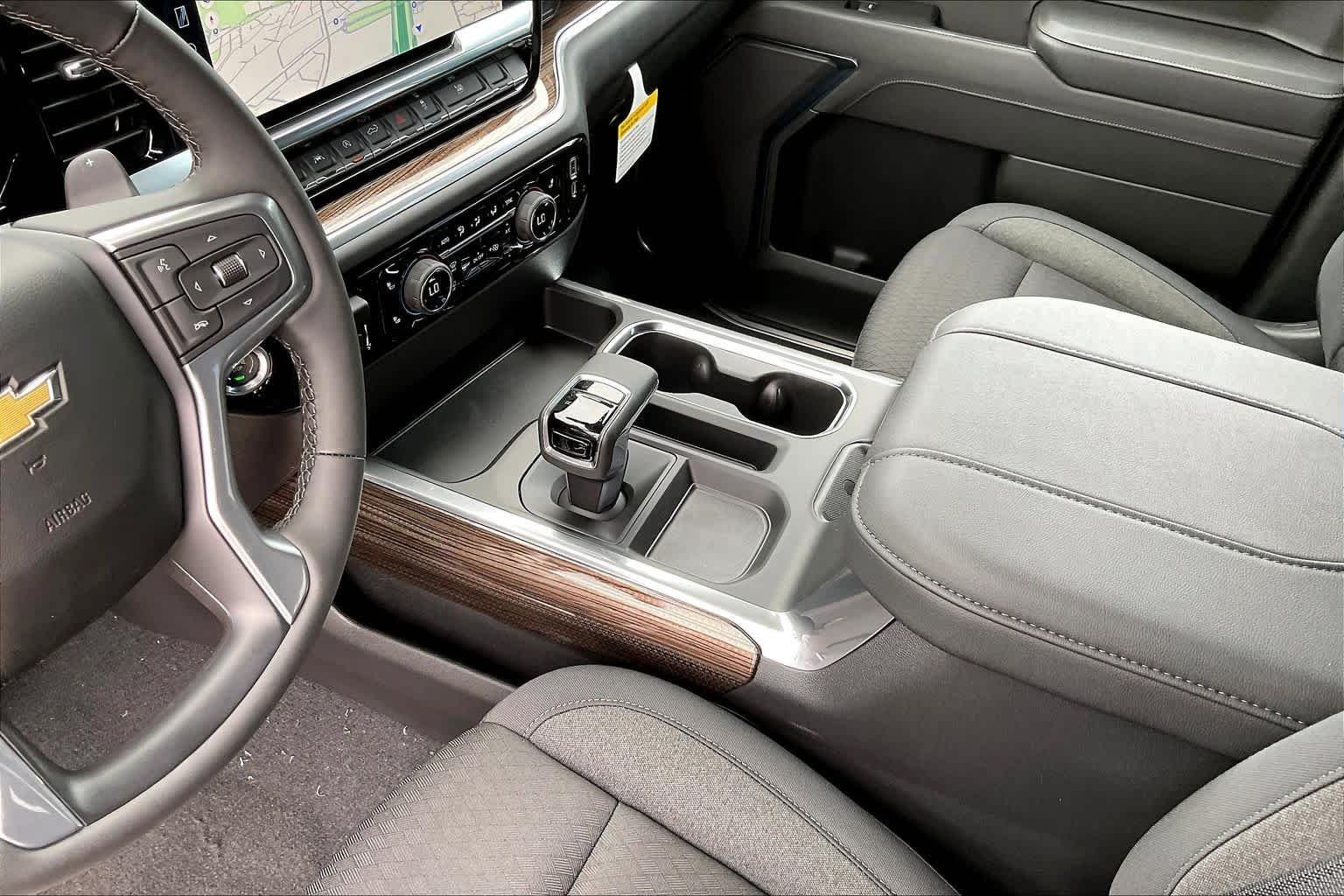 2026 Chevrolet Silverado 1500 LT - Photo 8