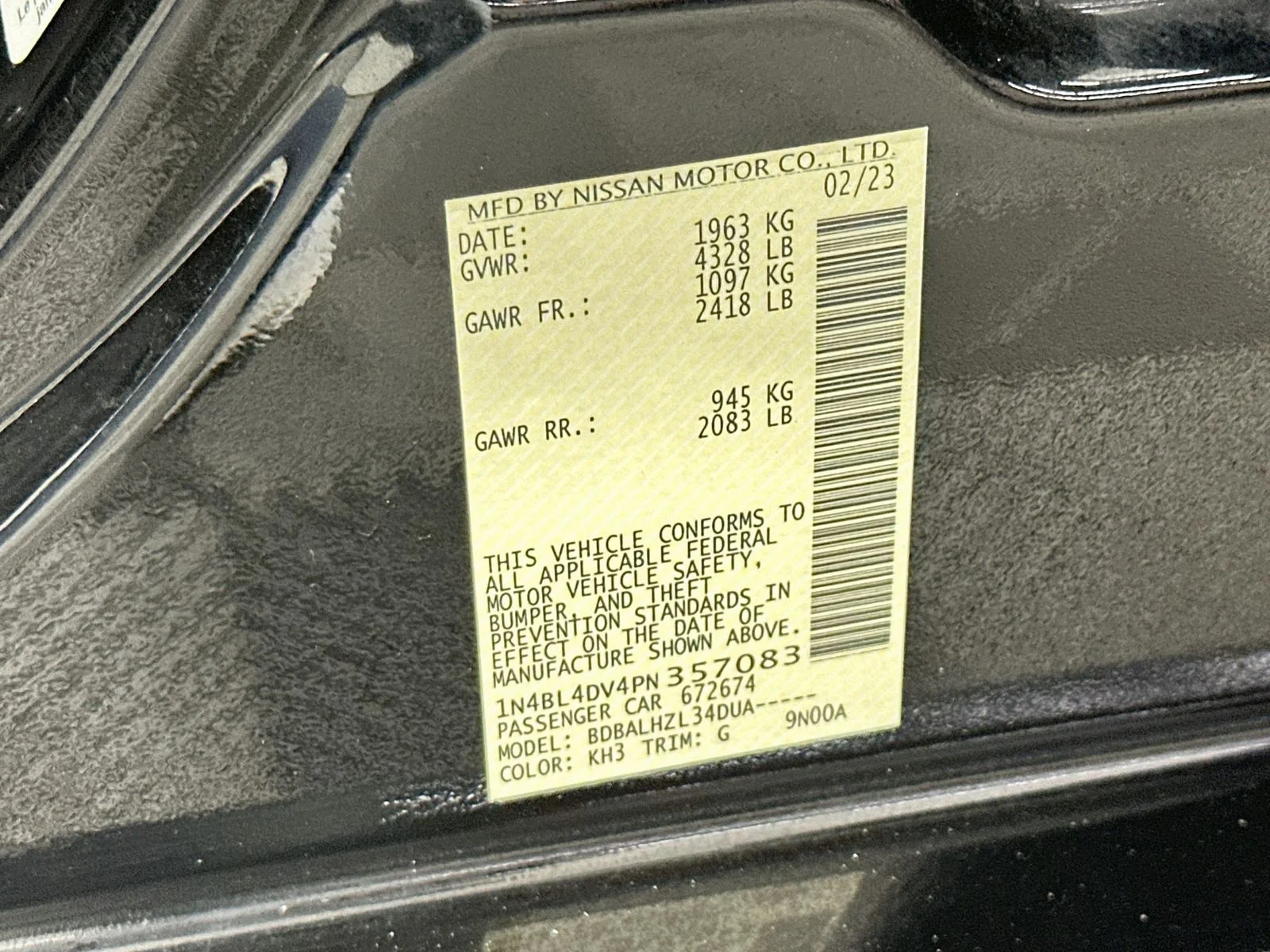 Used 2023 Super Black Clearcoat Nissan 2.5 SV image 30