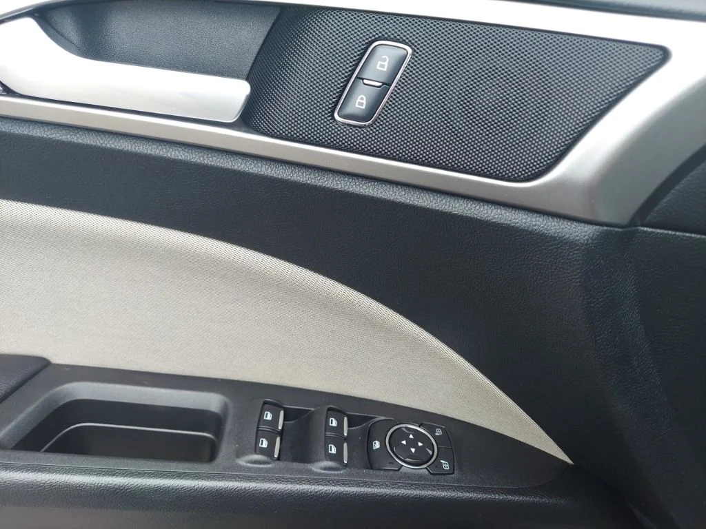 Certified Used 2018 Gray Ford S image 16