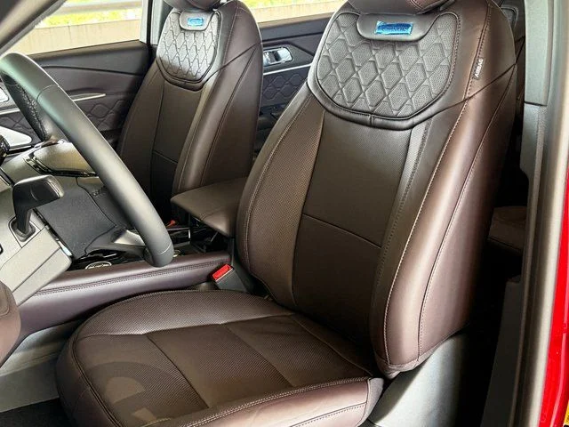 New 2026 Rapid Red Metallic Tinted Clearcoat Ford Platinum image 26