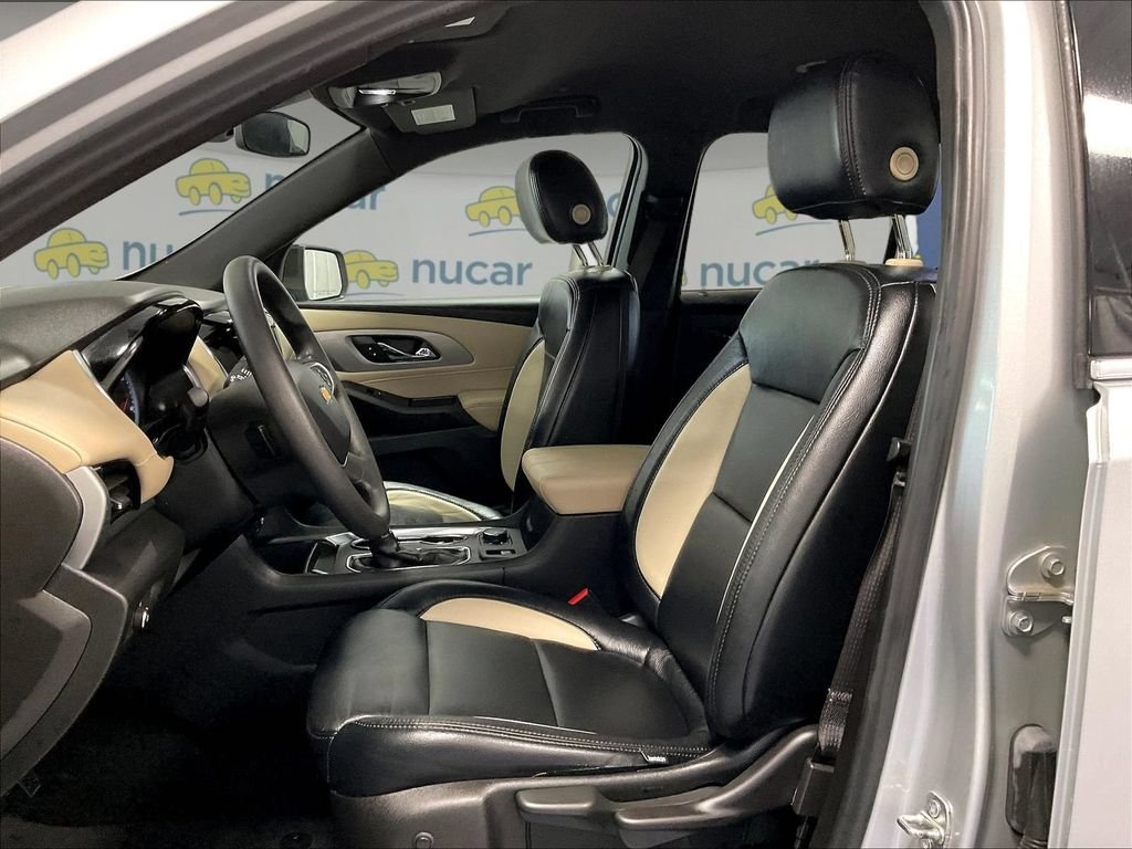 Used 2022 Silver Chevrolet LS image 10