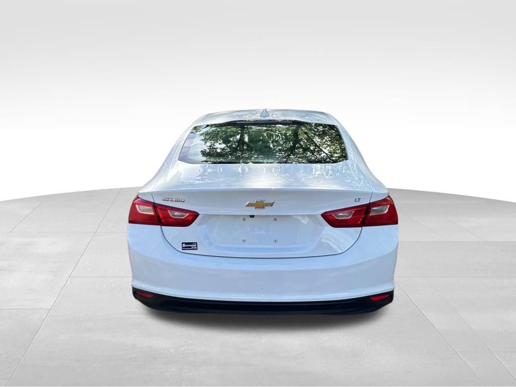 Used 2023 White Chevrolet LT image 4