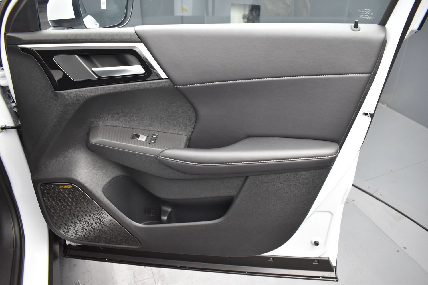 New 2026 White Mitsubishi SE 1.5T 2WD image 6