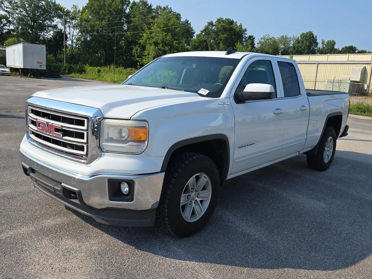 Used 2015 Summit White GMC SLE image 9