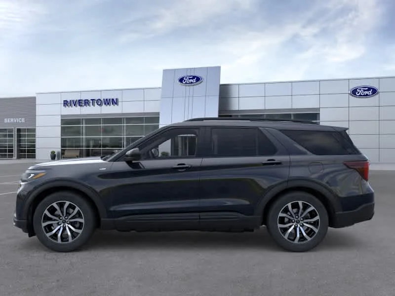 New 2026 Agate Black Metallic Ford ST-Line image 3