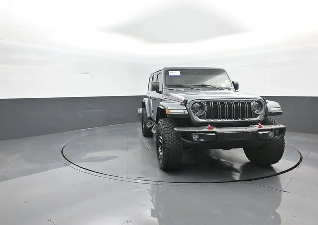 Certified Used 2025 Anvil Clearcoat Jeep Rubicon X image 3